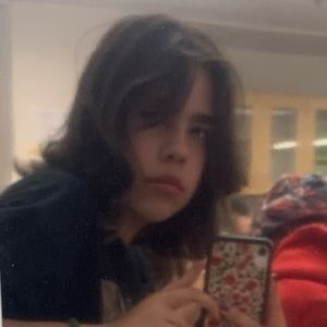 Meet your Posher, Kaya